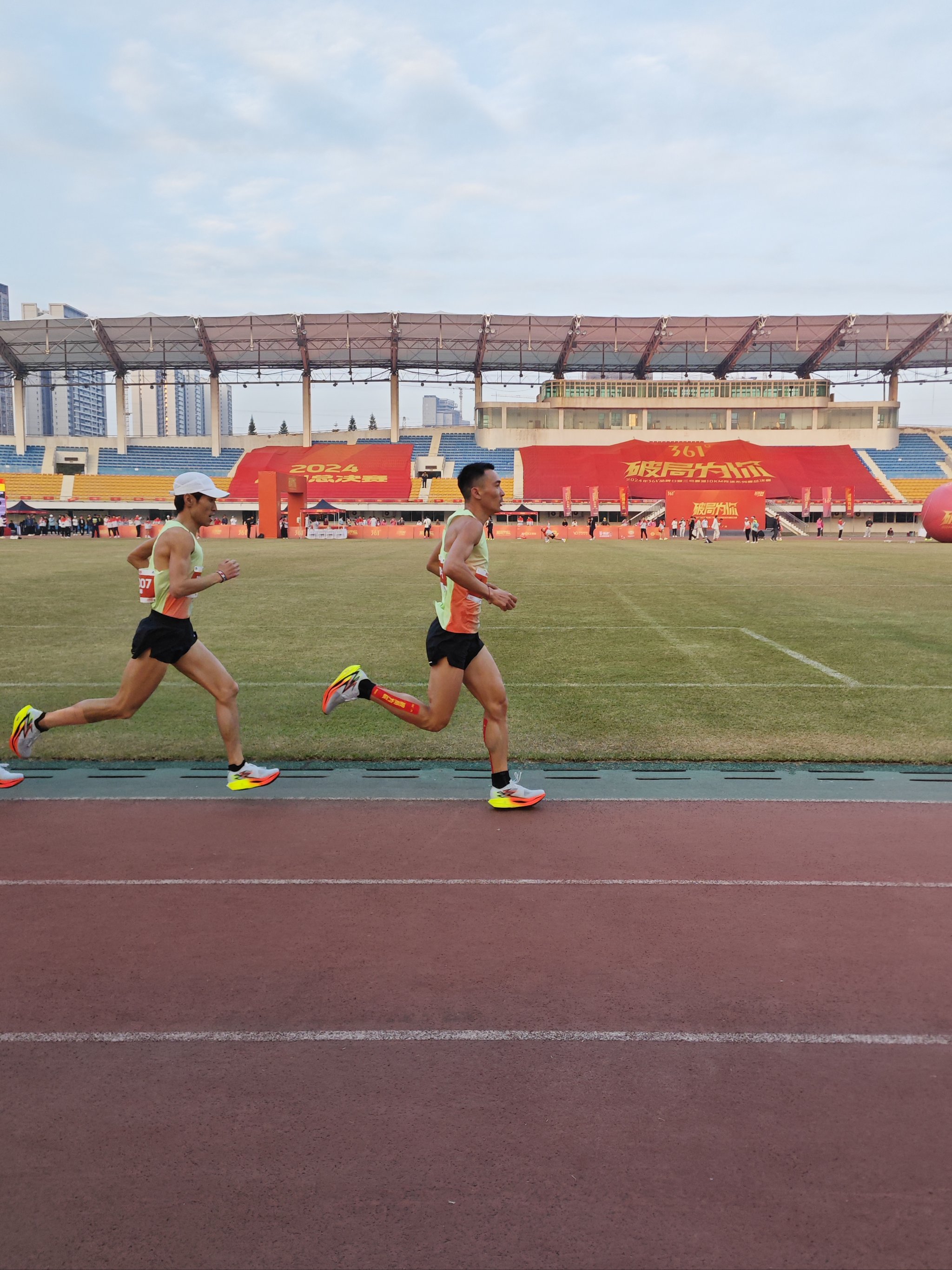 包含经典互动:网友投票选出最难忘球场瞬间的词条 包含经典互动:网友投票选出最难忘球场瞬间的词条