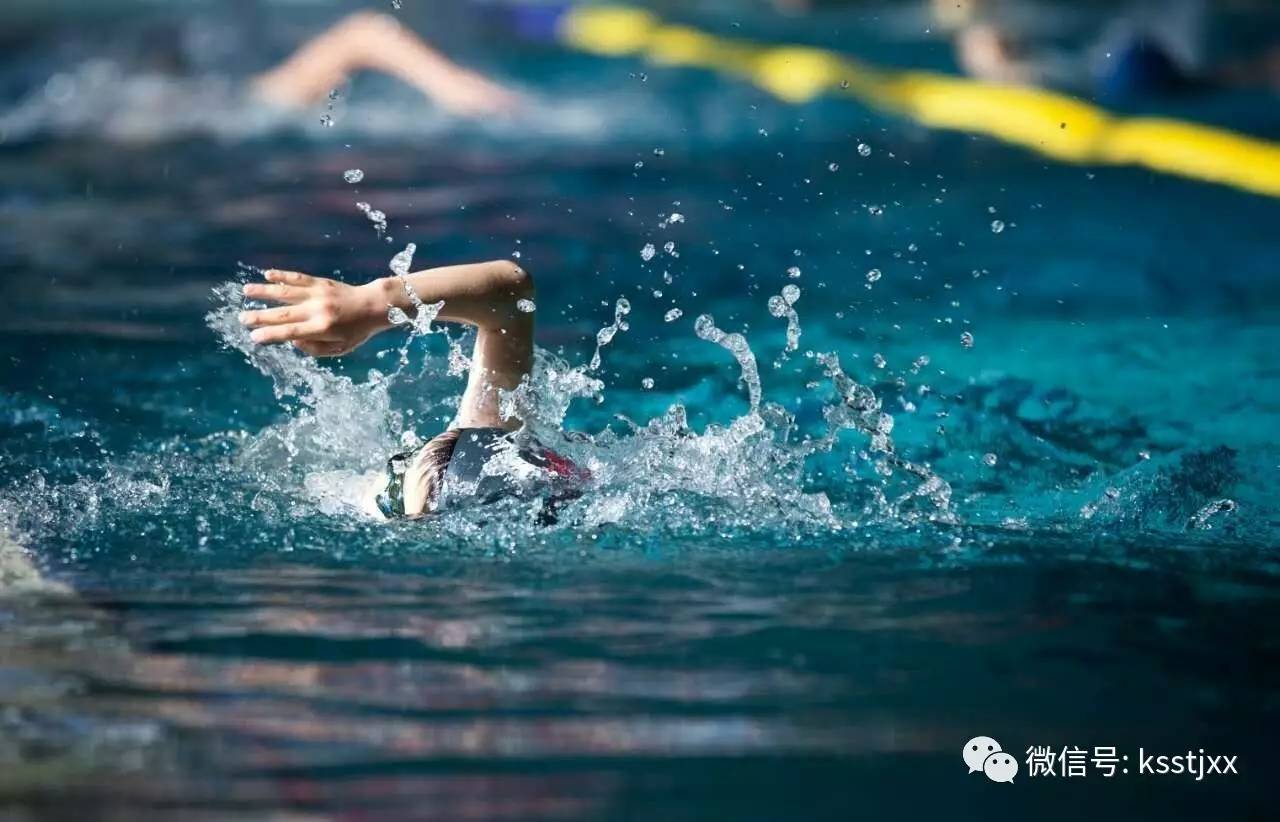 包含高潮迭起:比赛中最令人振奋的瞬间的词条 包含高潮迭起:比赛中最令人振奋的瞬间的词条